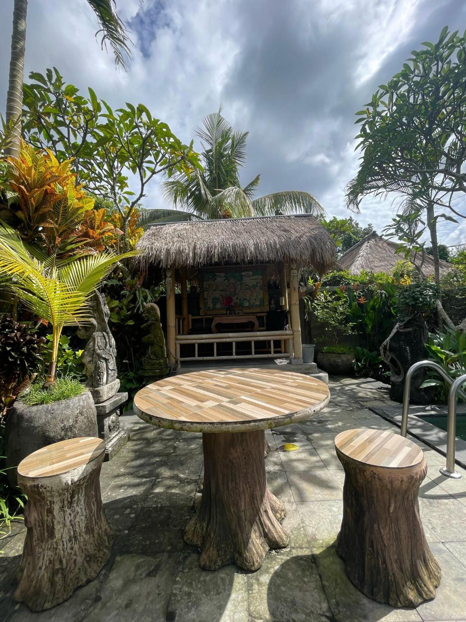 Nugraha Guest House 2 Ubud  Bagian luar foto